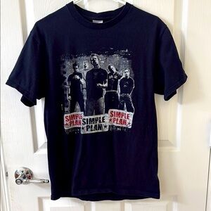 Med Simple Plan Band tee NWOT